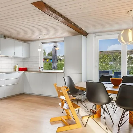 Ferienhaus Elja - 400m From The Sea By Interhome *